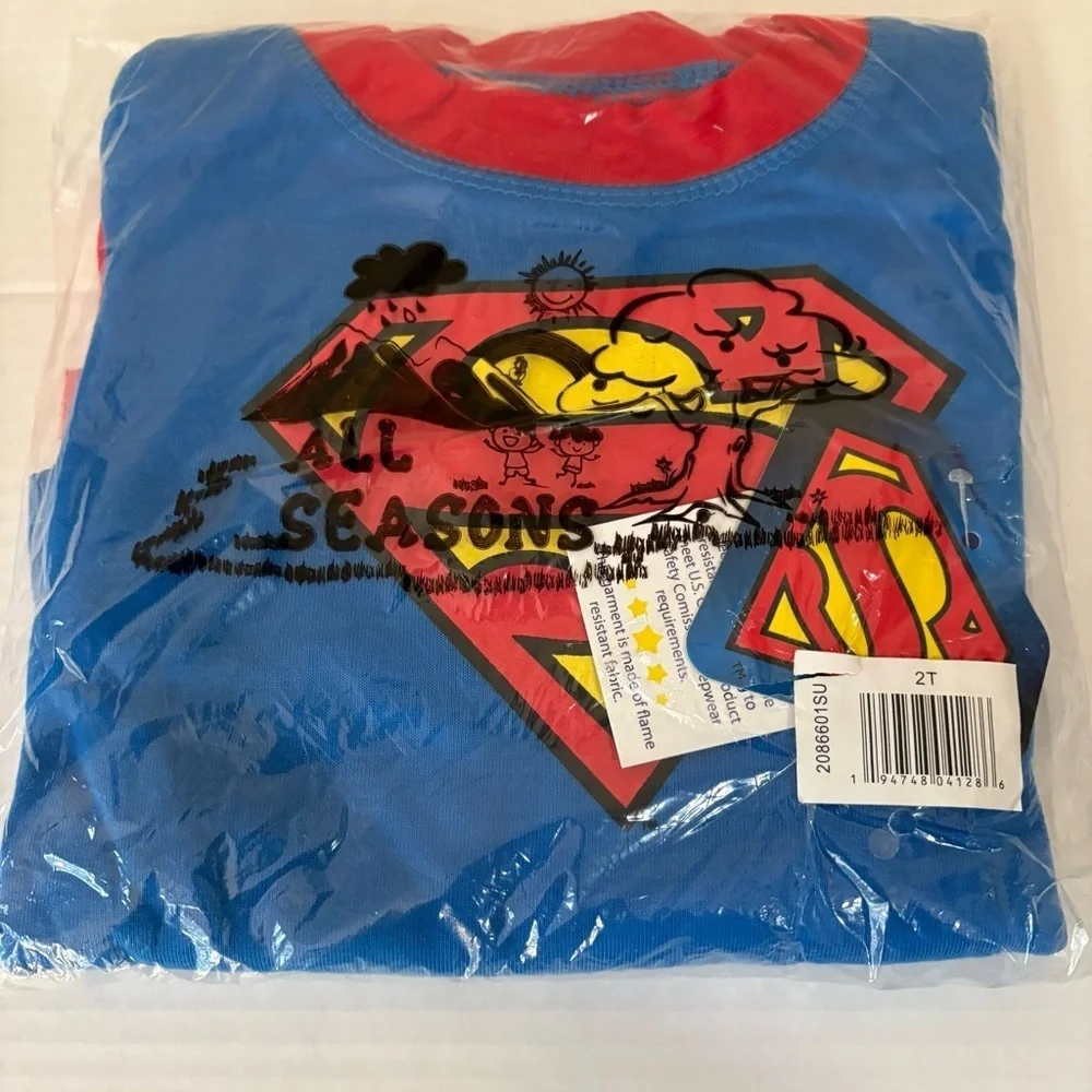 NWT…..SUPERMAN Toddler (2T) Pajama Set